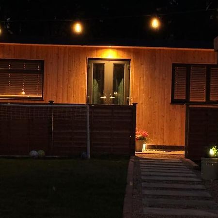 Cozy Cabin With Modern Comforts Wootton  Esterno foto
